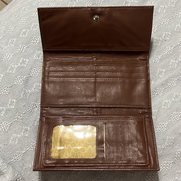 COACH PURSE - Picture 5 of 8